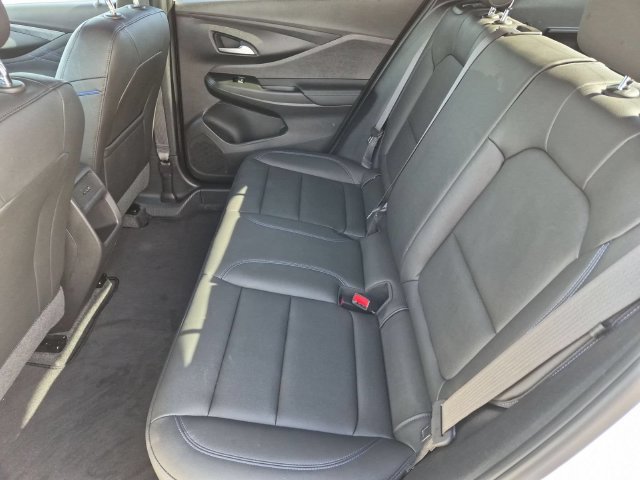 Used 2025 Buick Envista Sport Touring w/ Convenience I Package FWD image 25
