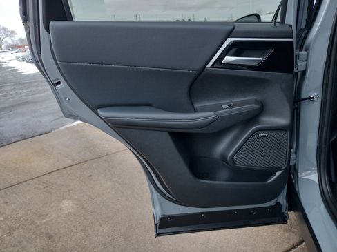 New 2026 Mitsubishi Outlander Trail Edition image 35