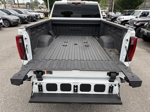 Used 2026 GMC Sierra 2500 Denali w/ Denali Reserve Package AWD/4WD image 35