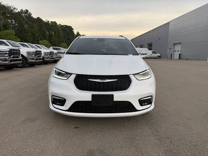 Certified 2024 Chrysler Pacifica Pinnacle