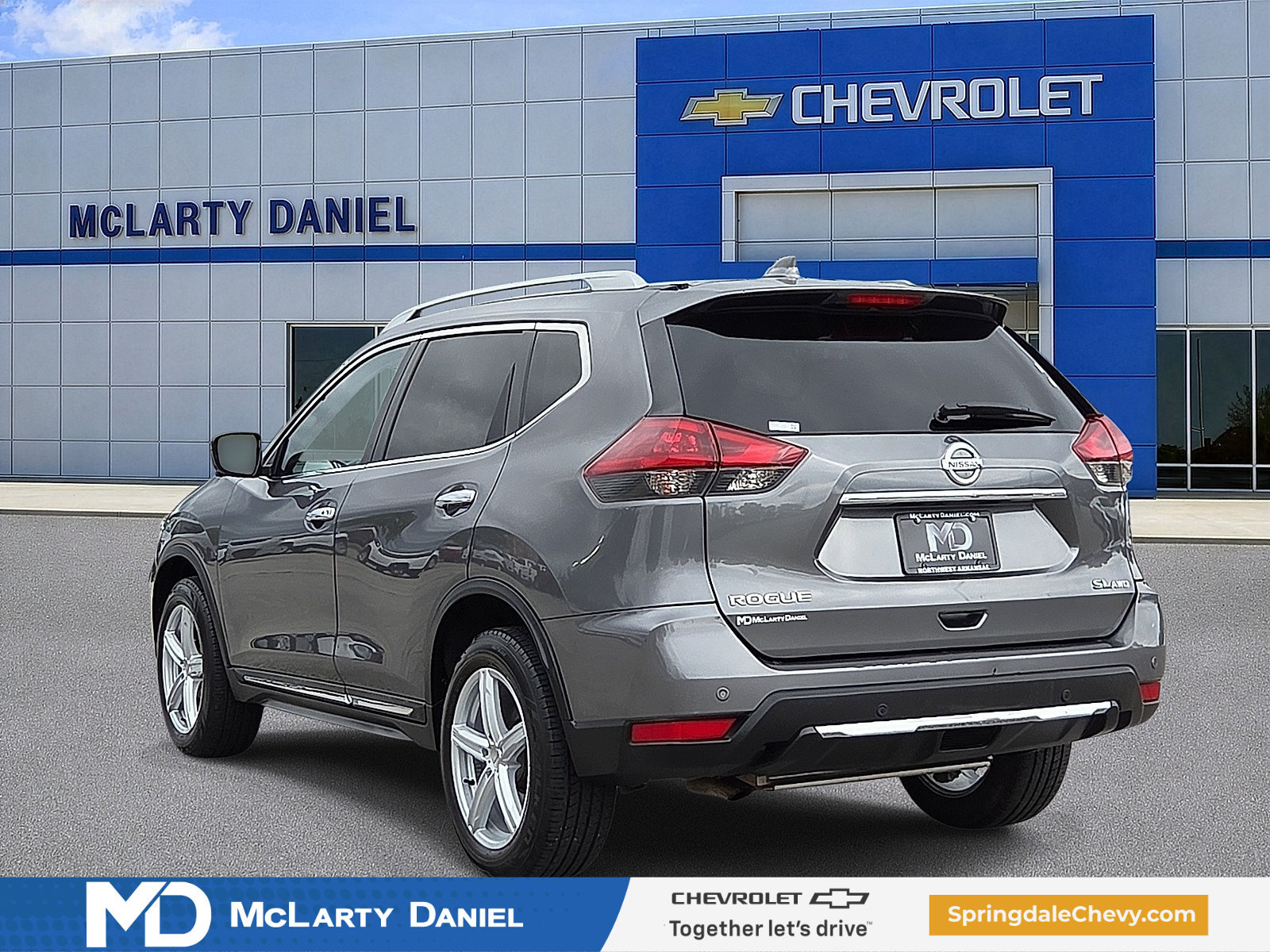 Used 2019 Nissan Rogue SL AWD/4WD image 4