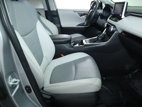 Used 2021 Toyota RAV4 Limited image 37