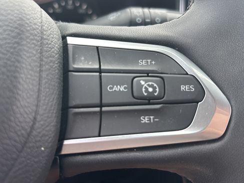 Used 2024 Jeep Compass Latitude AWD/4WD image 26