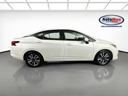 Used 2024 Nissan Versa SV FWD image 10