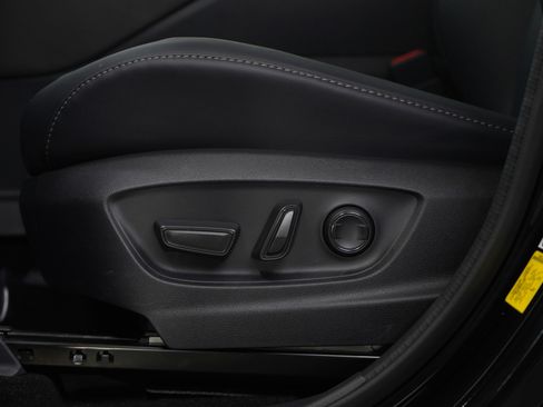 Used 2026 Toyota Crown Nightshade image 21