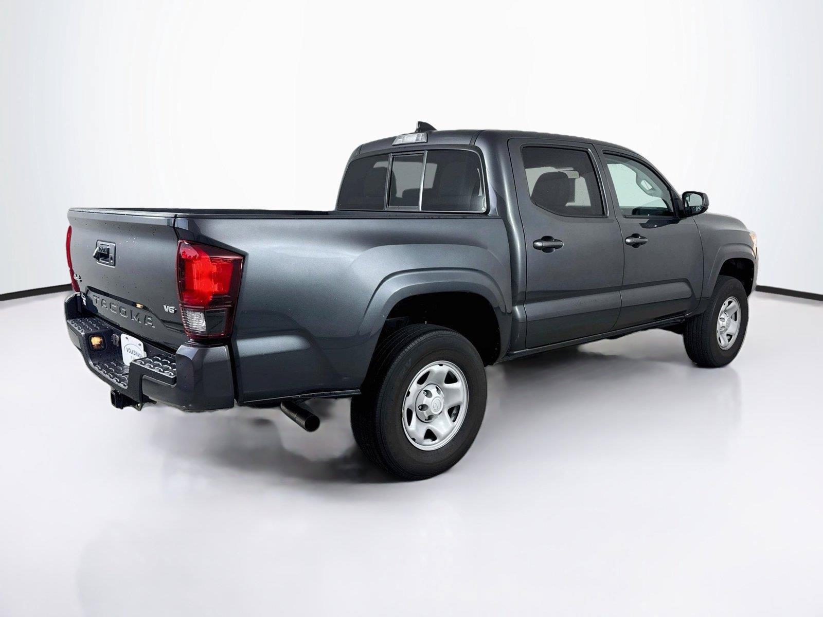 Used 2023 Toyota Tacoma SR AWD/4WD image 2