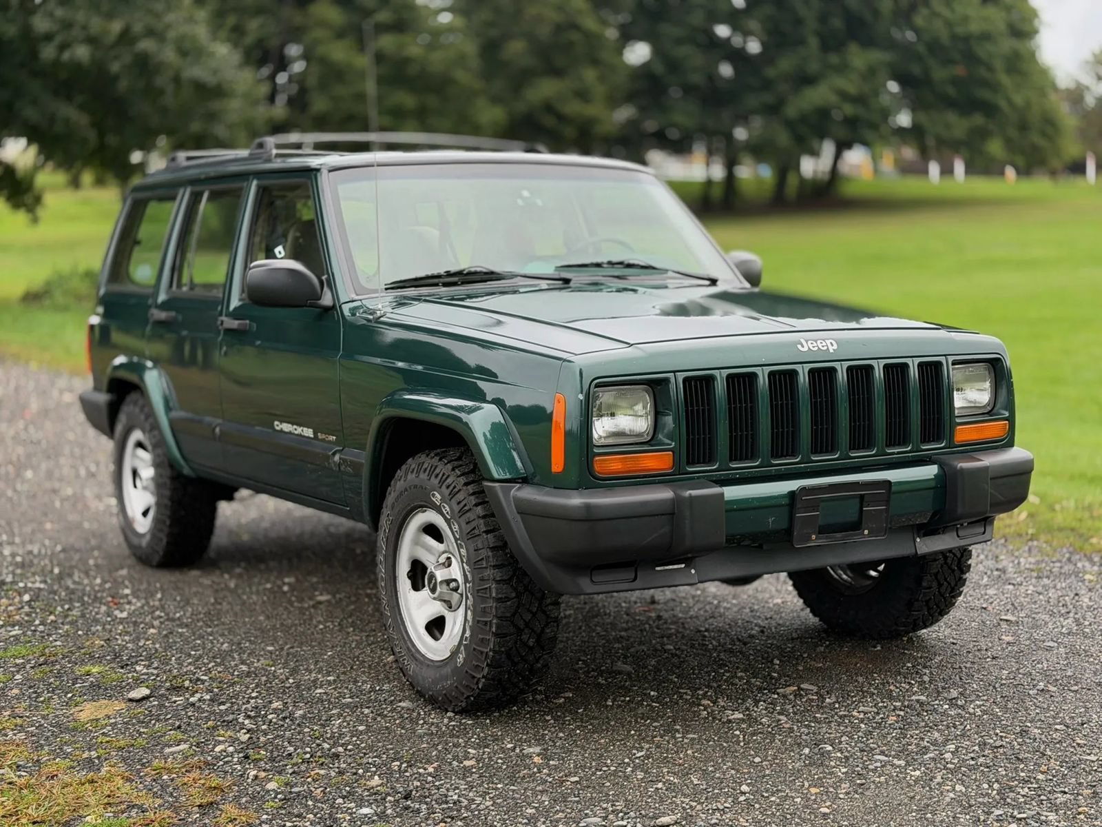 Used 1999 Jeep Cherokee 4WD 4-Door image 10