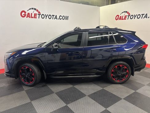 Used 2022 Toyota RAV4 XSE image 6