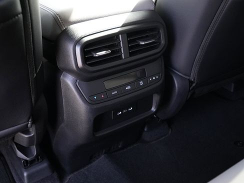 Used 2025 Honda Pilot EX-L image 19