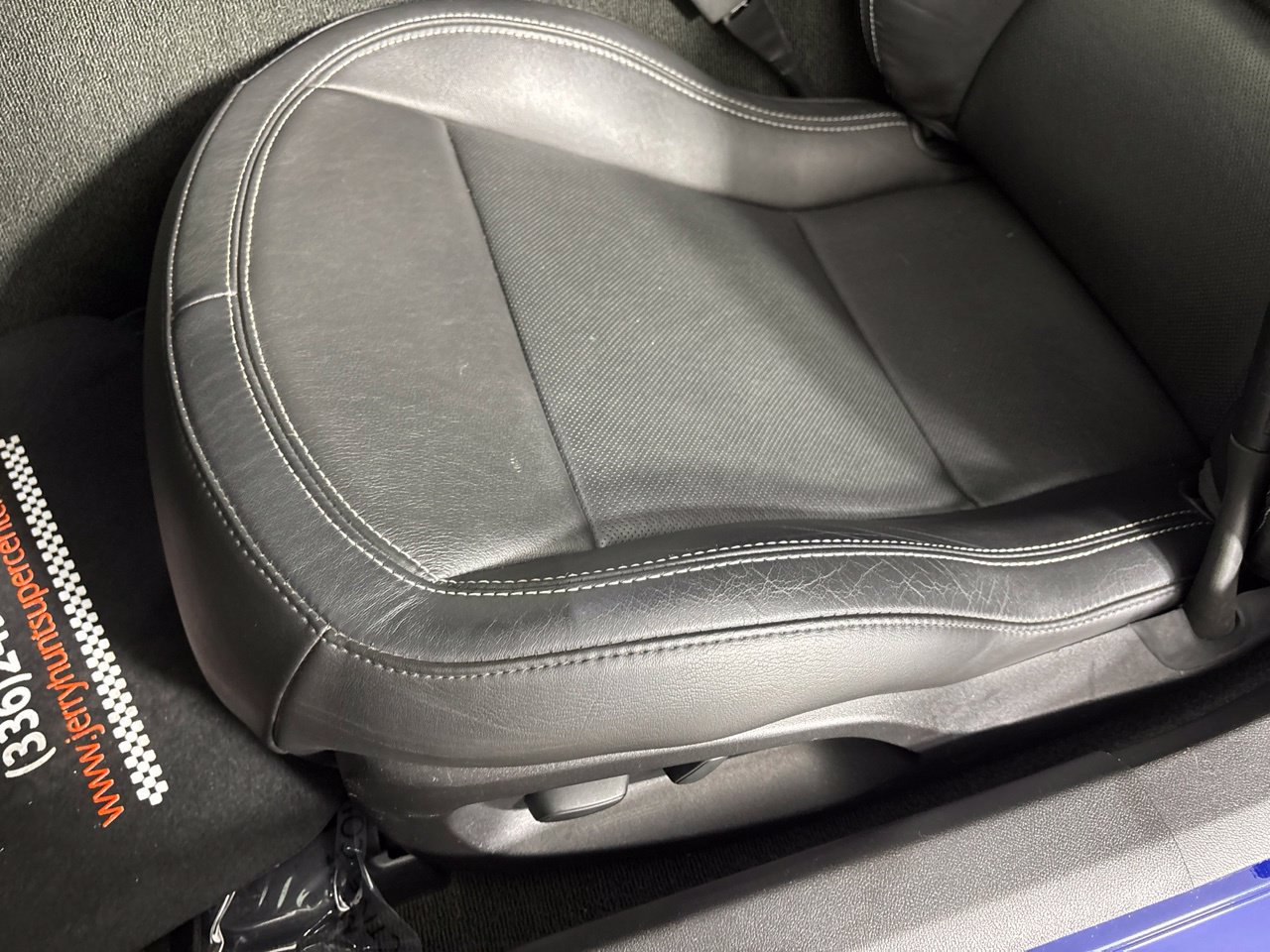 Used 2017 Chevrolet Corvette Stingray Coupe w/ 1LT RWD image 12