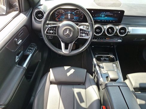 Used 2023 Mercedes-Benz GLB 250 4MATIC image 22