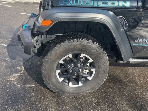 Used 2024 Jeep Wrangler Unlimited Rubicon 4xe image 20