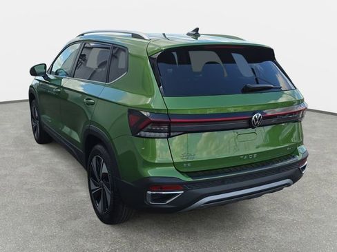 New 2026 Volkswagen Taos SE AWD/4WD image 7