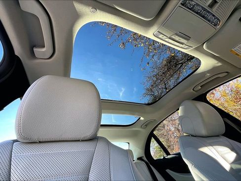 Certified 2023 Mercedes-Benz E 350 4MATIC Sedan image 17