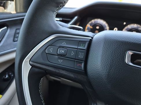 New 2025 Jeep Grand Cherokee Limited image 19