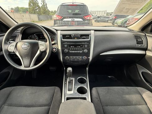 Used 2014 Nissan Altima 2.5 S FWD image 3