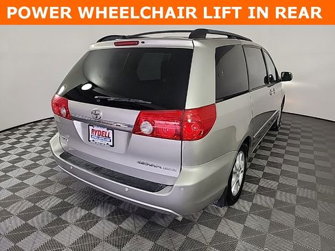 Used 2006 Toyota Sienna XLE image 9