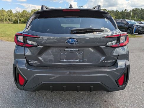 Certified 2025 Subaru Crosstrek 2.0i Premium image 6