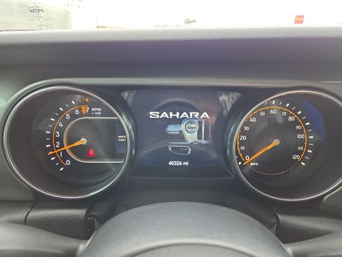 Used 2020 Jeep Wrangler Unlimited Sahara w/ Cold Weather Group image 12