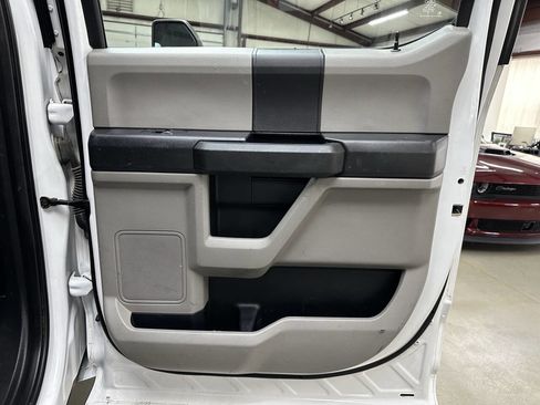 Used 2019 Ford F250 XL w/ Power Equipment Group image 14