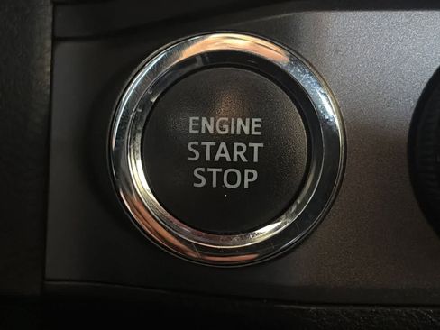 Used 2020 Toyota Tacoma TRD Sport AWD/4WD image 22