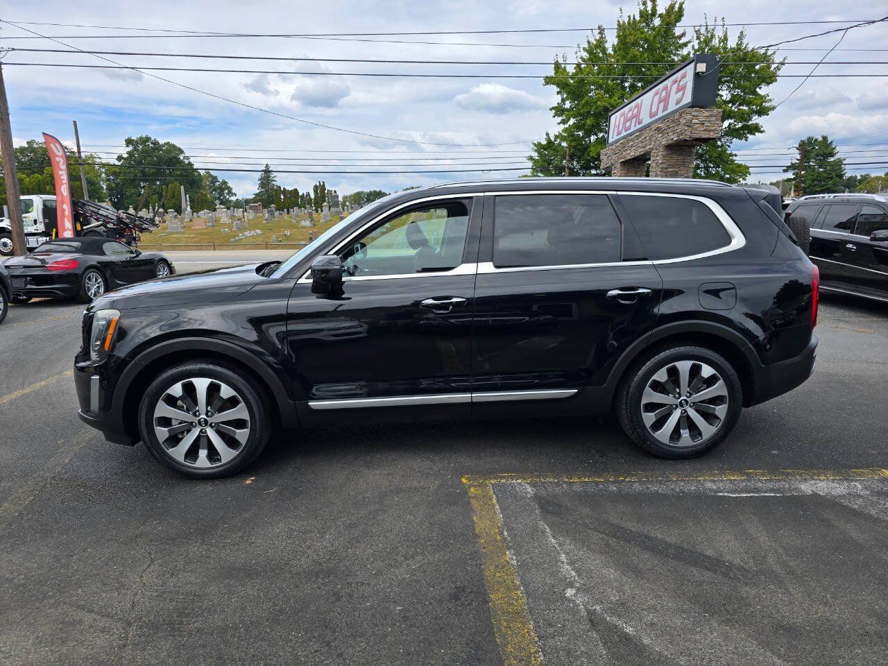 Used 2020 Kia Telluride S w/ S 8 Passenger Seating Package AWD/4WD image 6