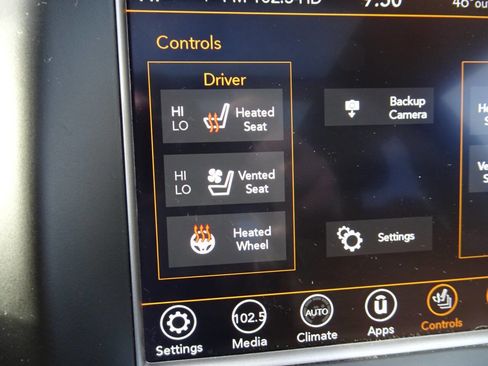 Used 2018 Jeep Grand Cherokee Overland image 30