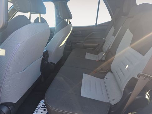 Used 2025 Toyota 4Runner 4WD image 13