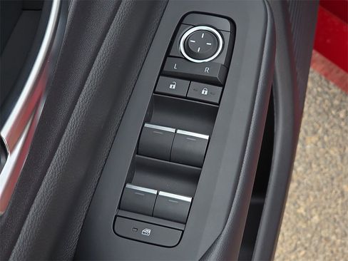 New 2026 Toyota Prius Plug-In Hybrid image 17