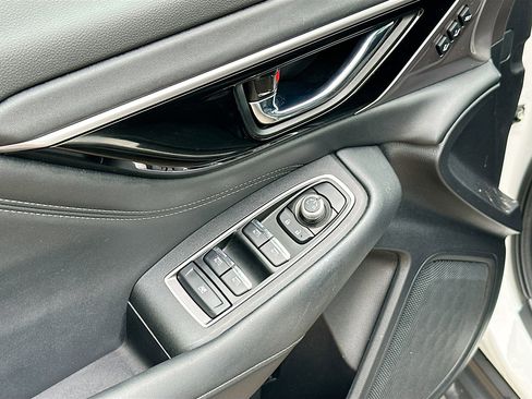 Used 2024 Subaru Outback Limited image 15