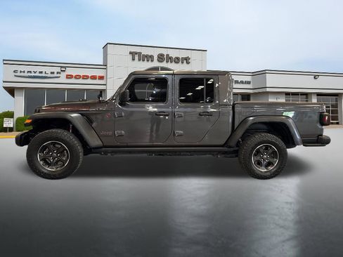 Used 2022 Jeep Gladiator Rubicon w/ Cold Weather Group AWD/4WD image 2