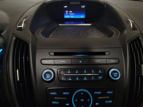 Used 2017 Ford Escape SE w/ SE Cold Weather Package image 25