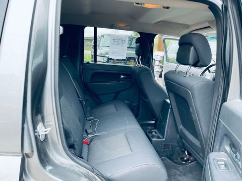 Used 2012 Jeep Liberty Sport w/ Popular Equipment Group AWD/4WD image 21