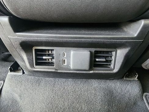 Used 2025 GMC Sierra 1500 SLT AWD/4WD image 21