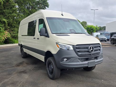 New 2026 Mercedes-Benz Sprinter 2500 image 6