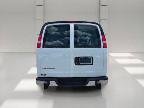 Certified 2024 Chevrolet Express 2500 w/ Driver Convenience Package RWD image 4