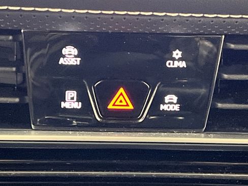 Used 2024 Volkswagen Atlas SE image 52