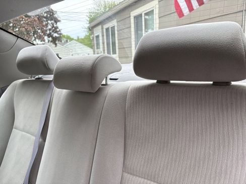 Used 2010 Toyota Corolla LE FWD image 15