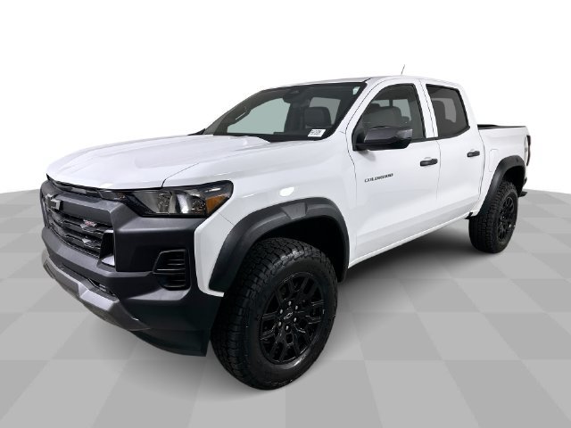 Used 2025 Chevrolet Colorado Trail Boss AWD/4WD image 1