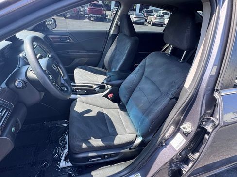 Used 2017 Honda Accord EX image 21