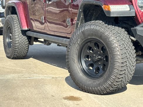 Used 2022 Jeep Gladiator Rubicon w/ LED Lighting Group image 3