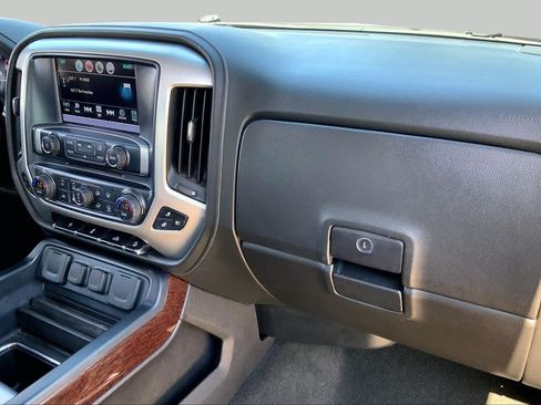 Used 2017 GMC Sierra 1500 SLT w/ SLT Premium Package AWD/4WD image 18