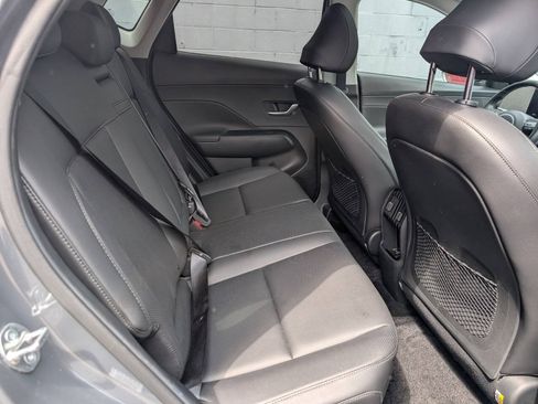 Used 2024 Hyundai Kona Limited FWD image 9