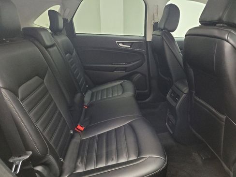 Used 2020 Ford Edge SEL AWD/4WD image 19