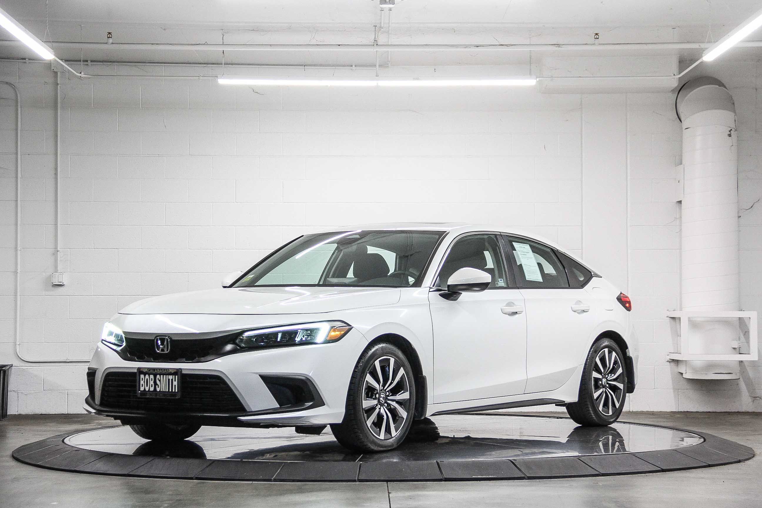 Used 2023 Honda Civic EX-L image 3