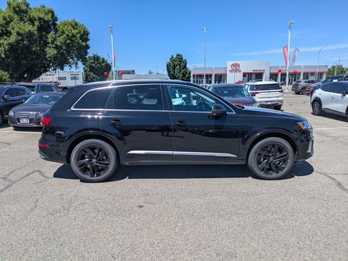 Used 2021 Audi Q7 3.0T Premium Plus AWD/4WD image 2