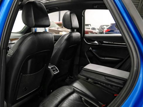 Used 2016 Audi Q3 2.0T Prestige w/ Prestige Package image 39