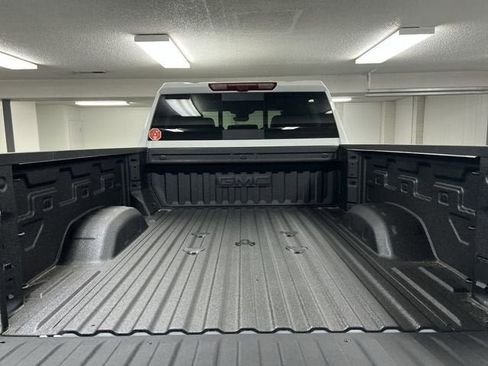 New 2026 GMC Sierra 2500 AT4 w/ AT4 Premium Plus Package AWD/4WD image 27