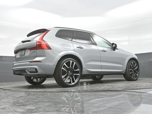 Used 2024 Volvo XC60 B5 Ultimate w/ Protection Package Premier AWD/4WD image 30