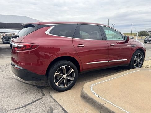 Used 2020 Buick Enclave Essence w/ Sport Touring Edition image 4